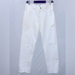 WHITE BOYFRIEND JEANS